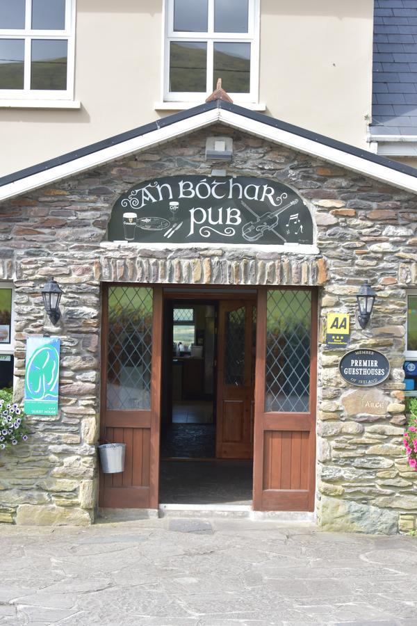 ホテル An Bothar Pub Brandon Creek エクステリア 写真